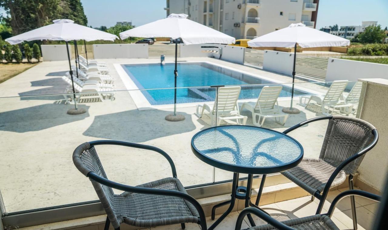 La Dolce Vita Residence Ulcinj Esterno foto